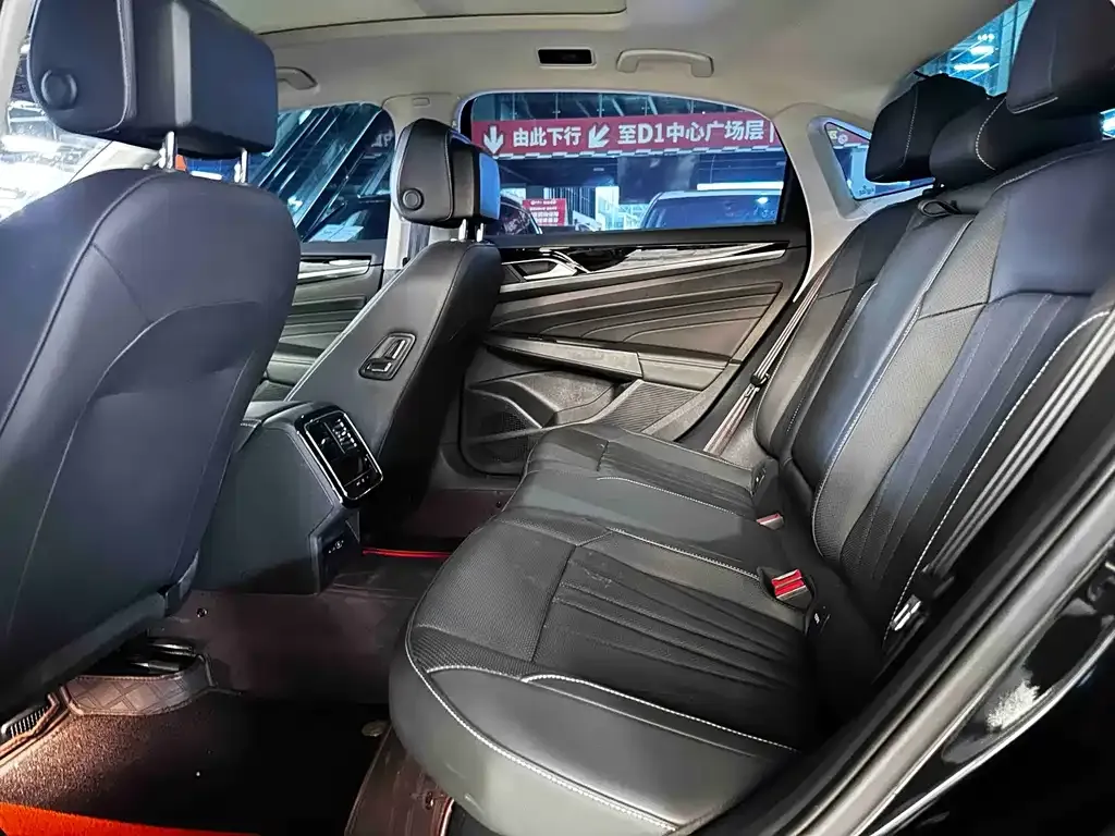 Volkswagen Passat — фото 3