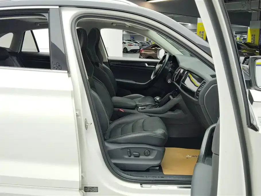 Skoda Kodiaq GT — фото 7