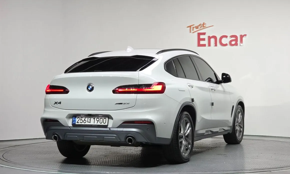 BMW X4 — фото 8