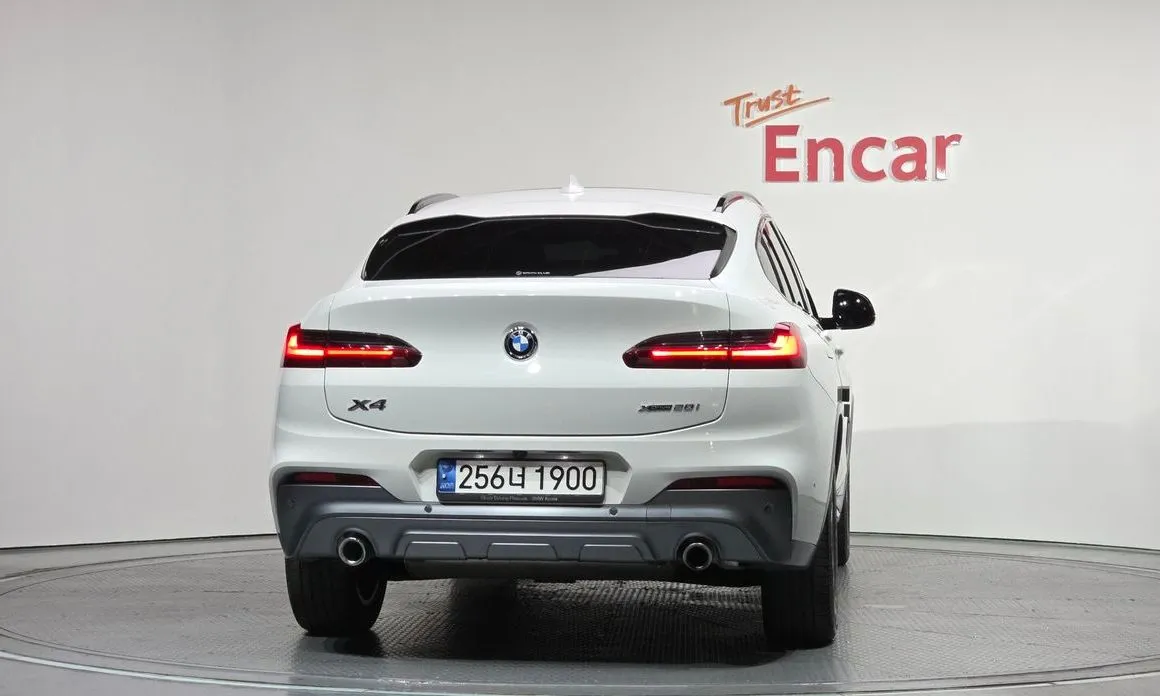 BMW X4 — фото 4