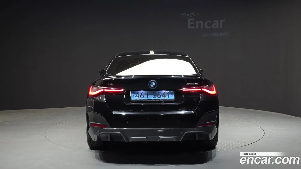 BMW i4 — фото 2