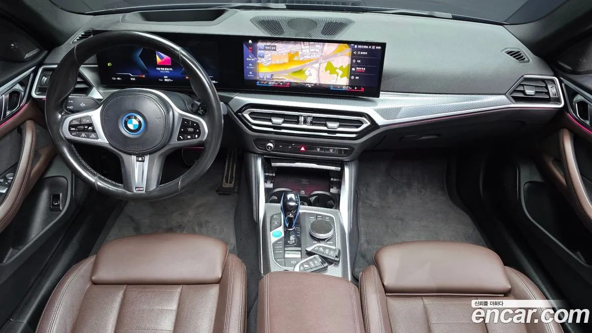 BMW i4 — фото 10