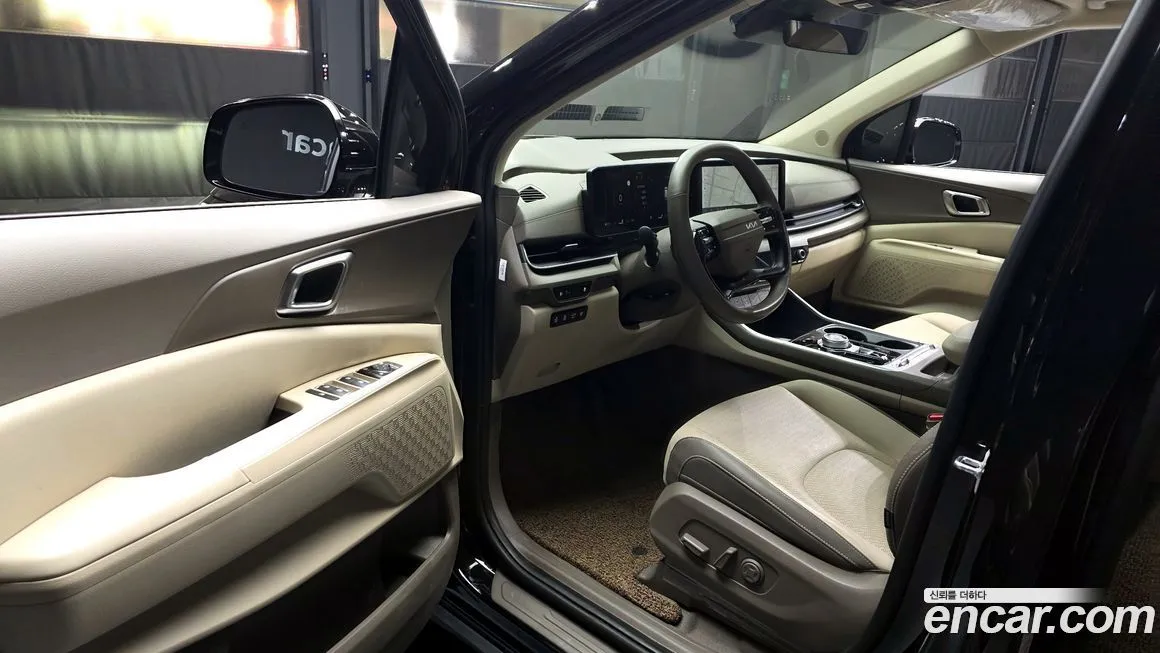 Kia Carnival — фото 10