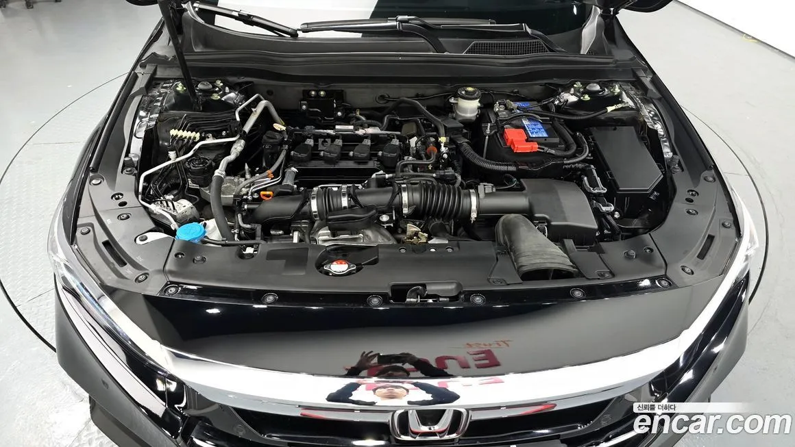 Honda Accord — фото 10