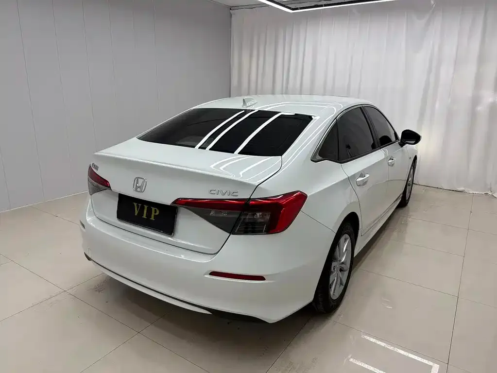 Honda Civic — фото 7