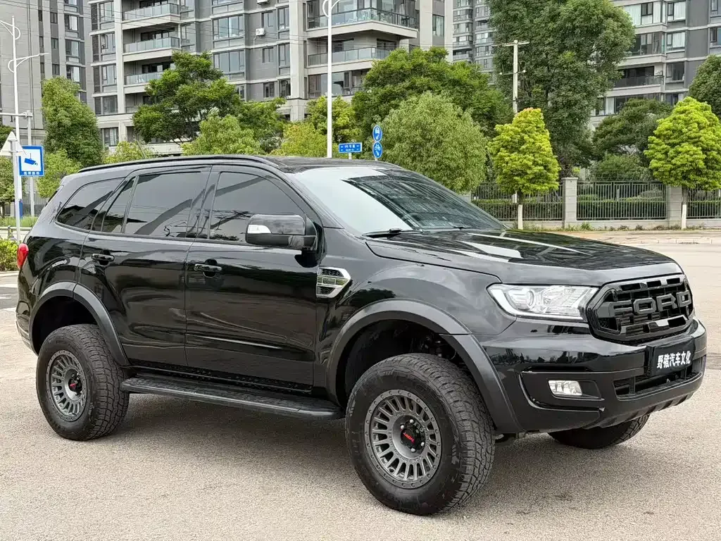 Ford Everest — фото 8