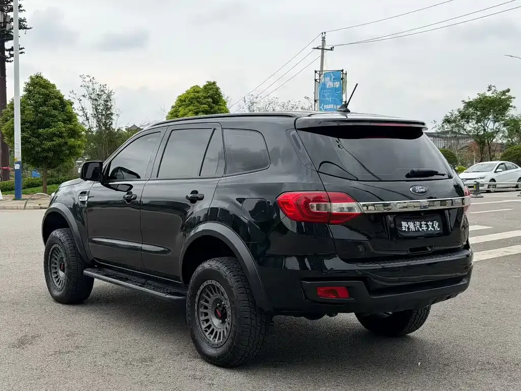 Ford Everest — фото 6