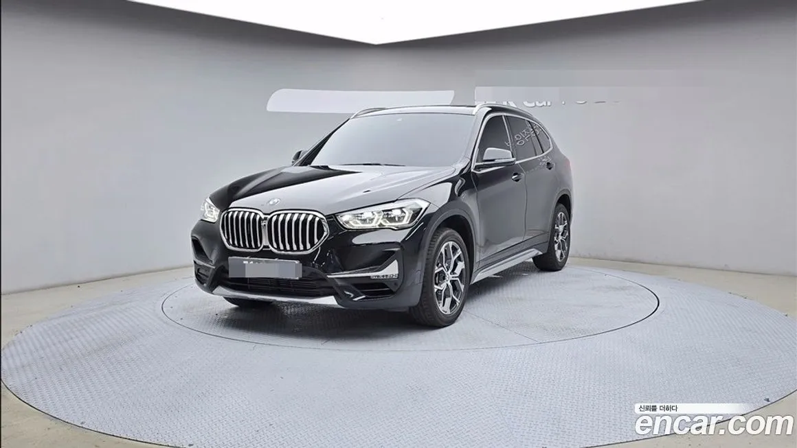 BMW X1 — фото 1