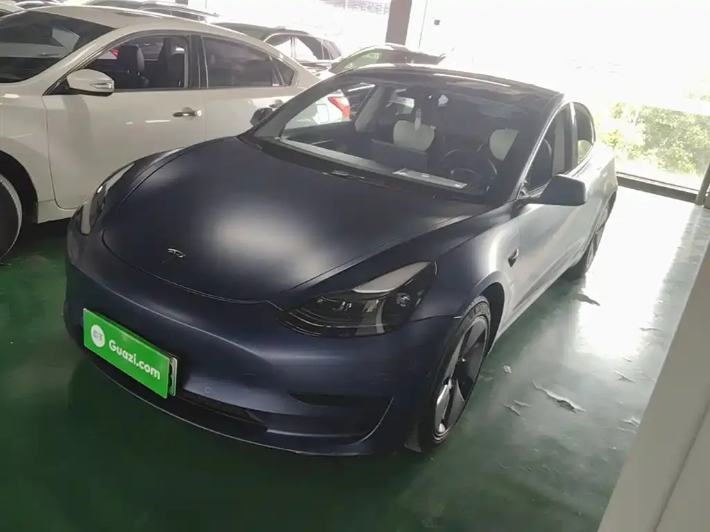 Tesla Model 3 — фото 4