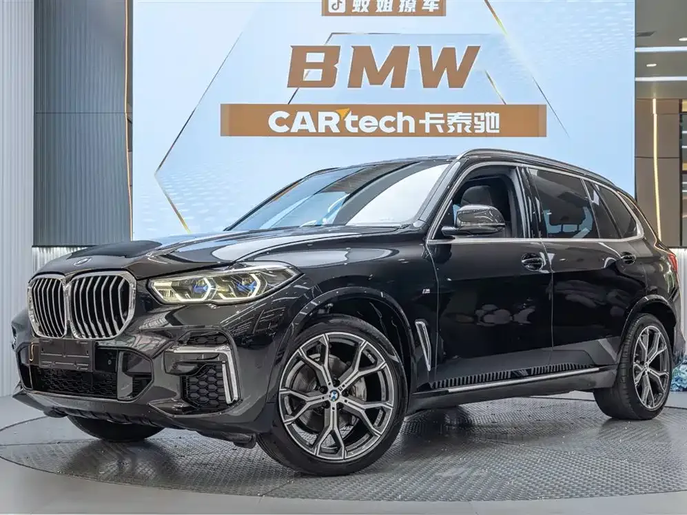BMW X5 — фото 10