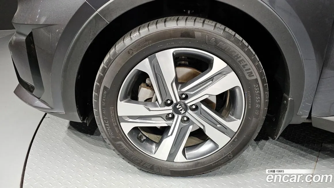 Kia Sorento — фото 8