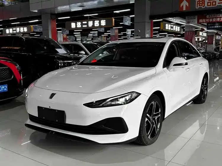 Roewe D7 — фото 1