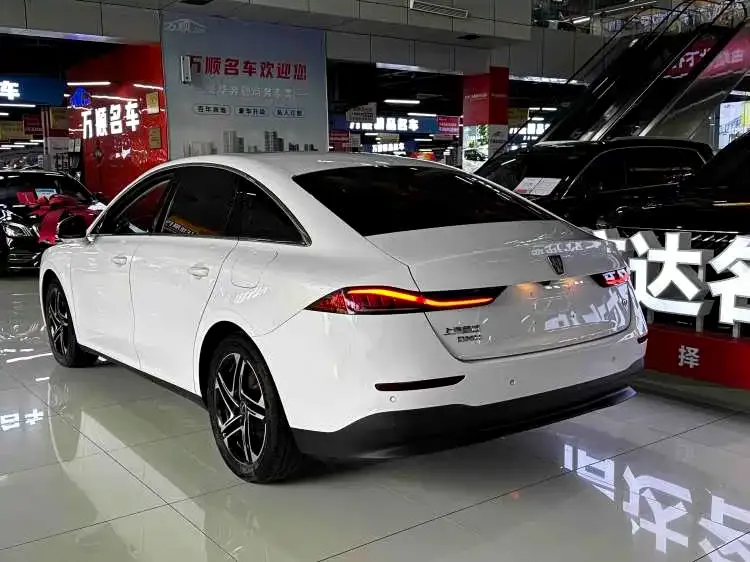 Roewe D7 — фото 9
