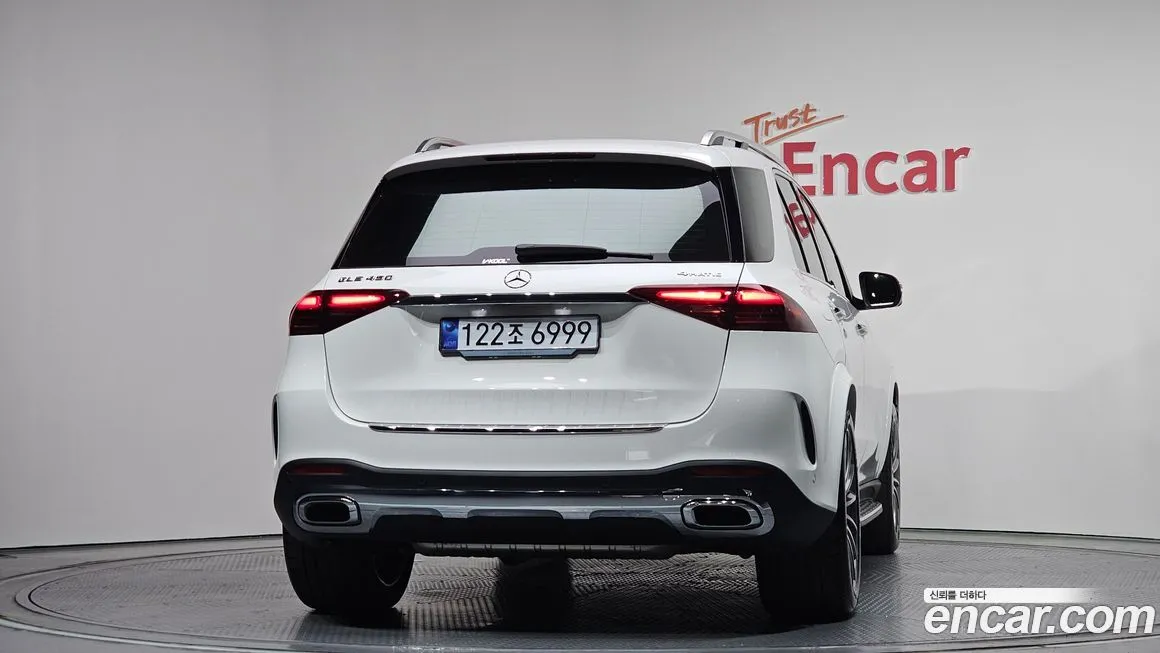 Mercedes-Benz GLE-Class — фото 8