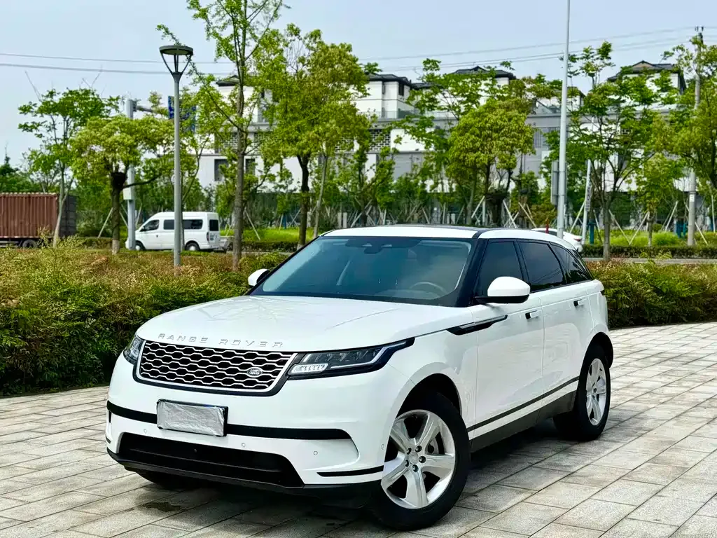 Land Rover Velar — фото 1
