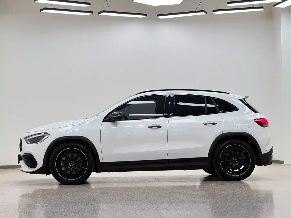 Mercedes-Benz GLA AMG — фото 2