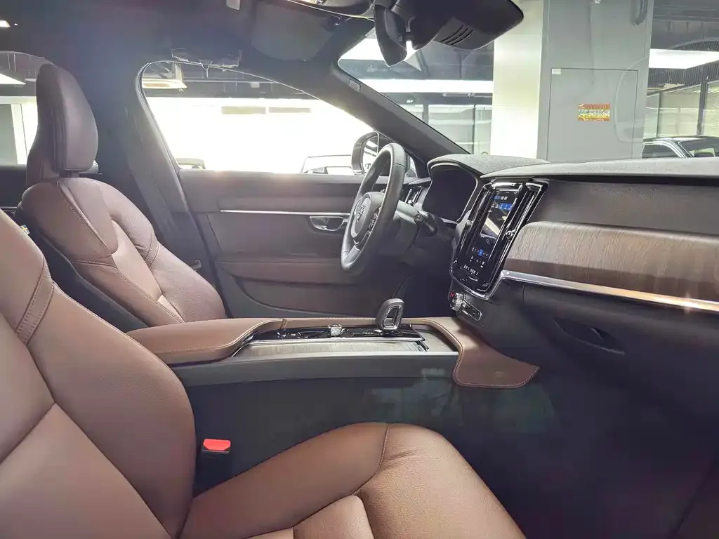 Volvo V90 — фото 10