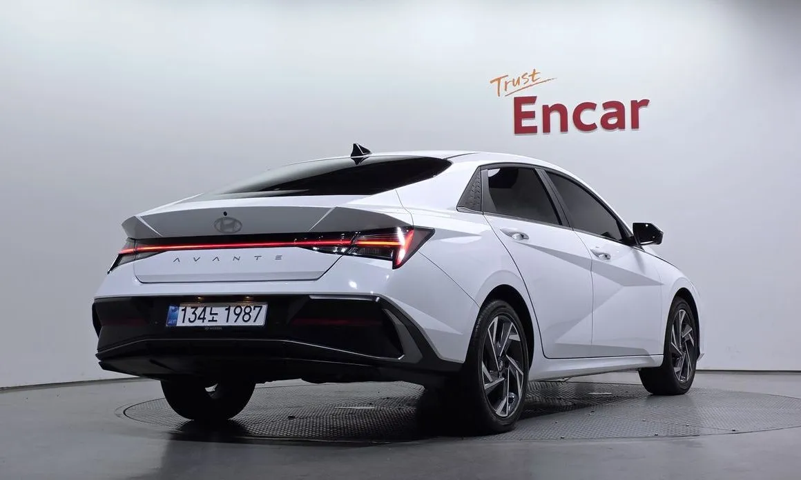 Hyundai AVANTE — фото 4