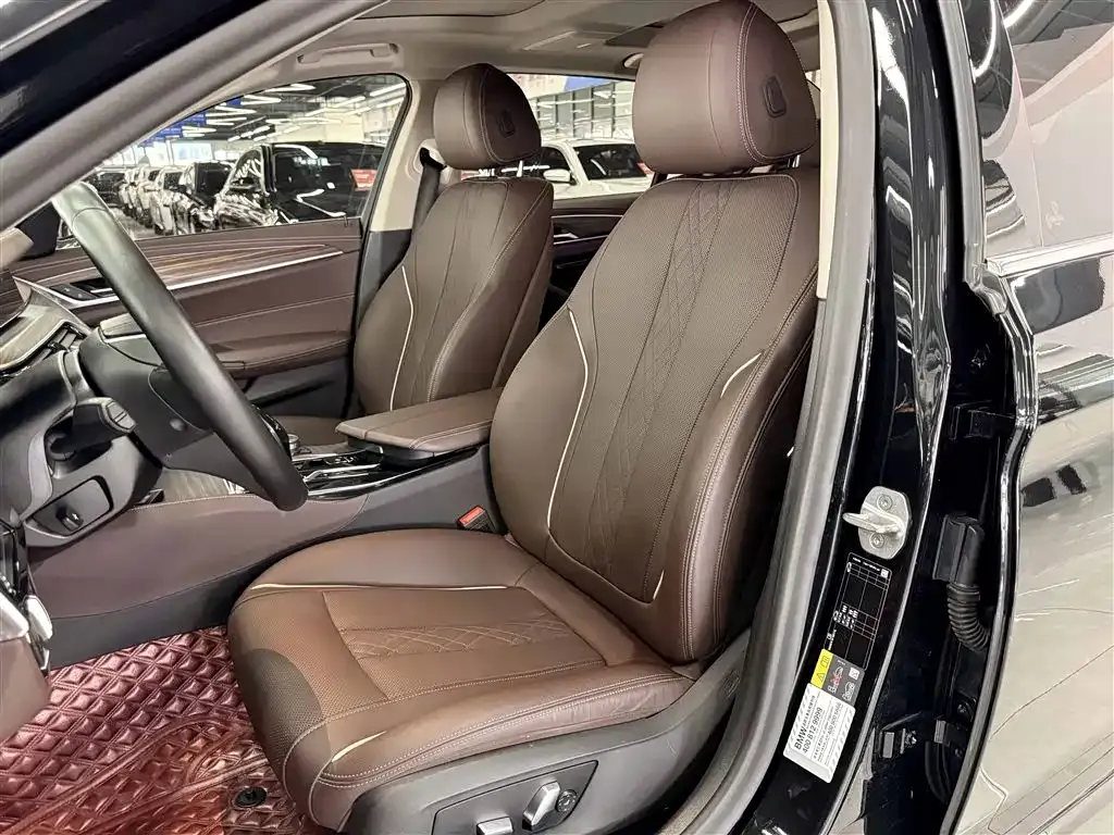 BMW 5 Series New Energy — фото 8