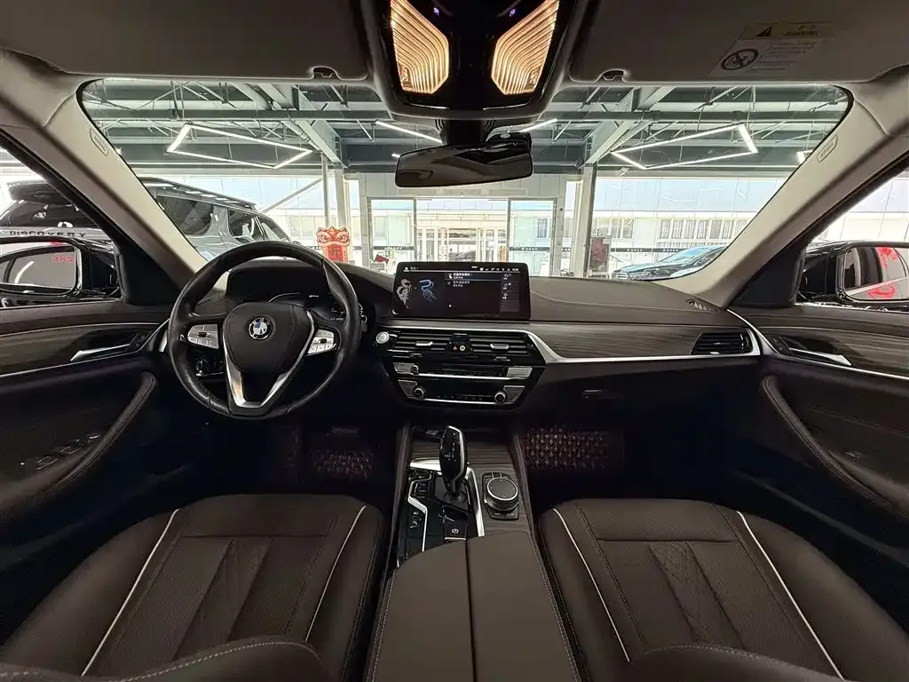 BMW 5 Series New Energy — фото 5