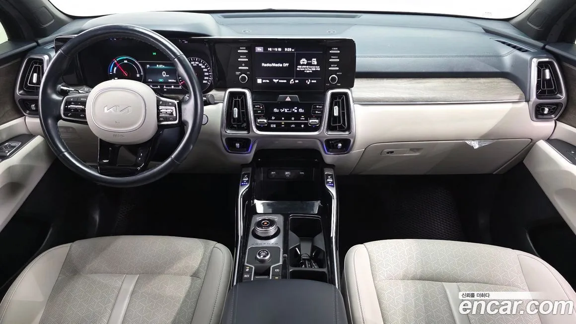 Kia Sorento — фото 9