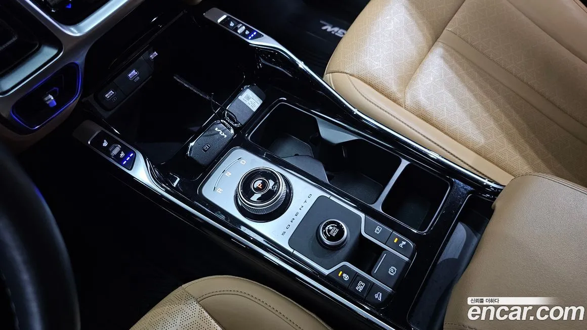 Kia Sorento — фото 6