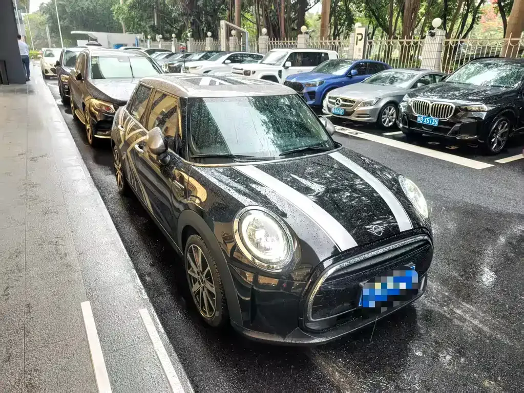 MINI Cooper (3-door) — фото 1