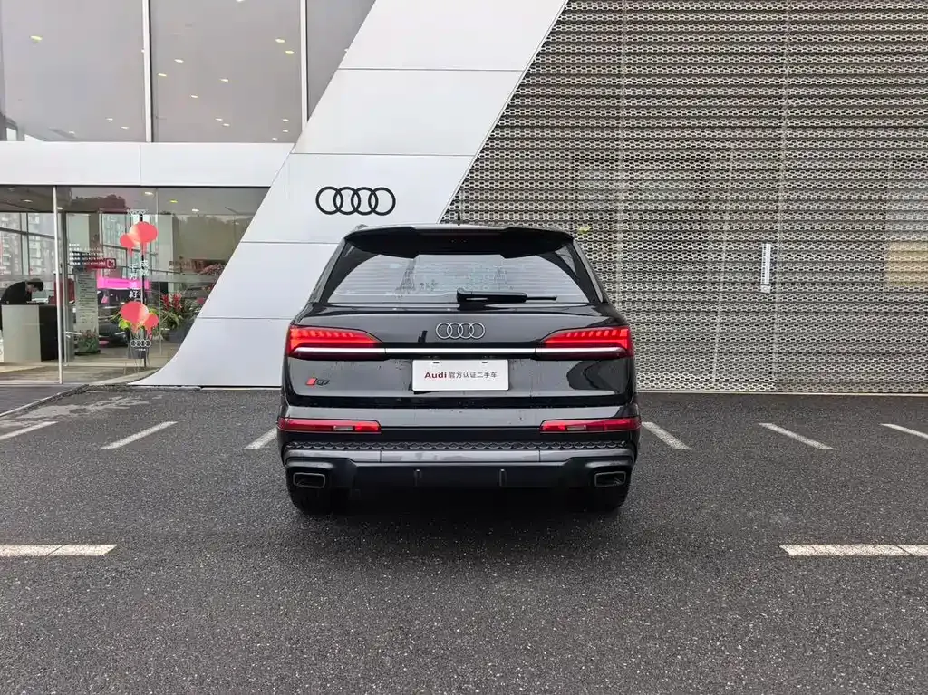 Audi Q7 — фото 5