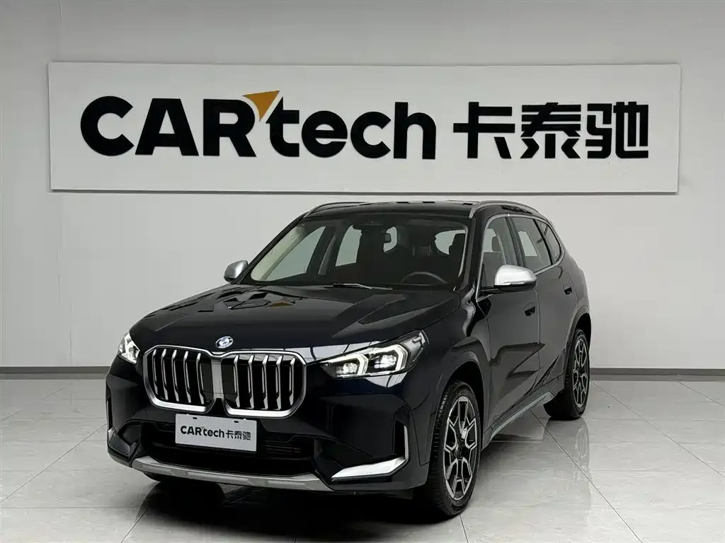 BMW X1 — фото 1