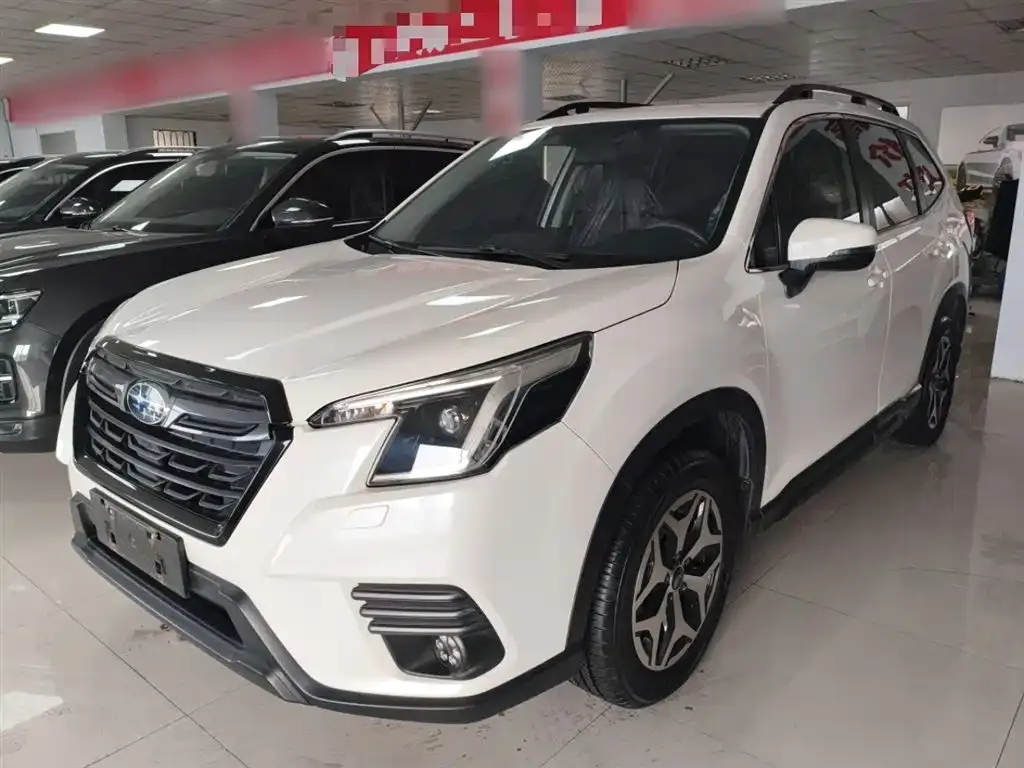 Subaru Forester — фото 1