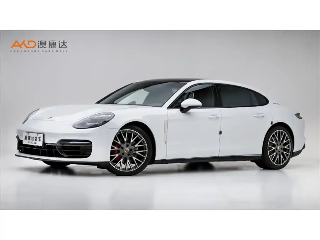 Porsche Panamera — фото 1
