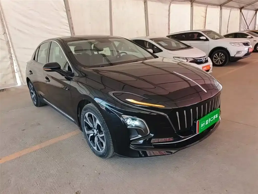 Hongqi E-QM5 — фото 4