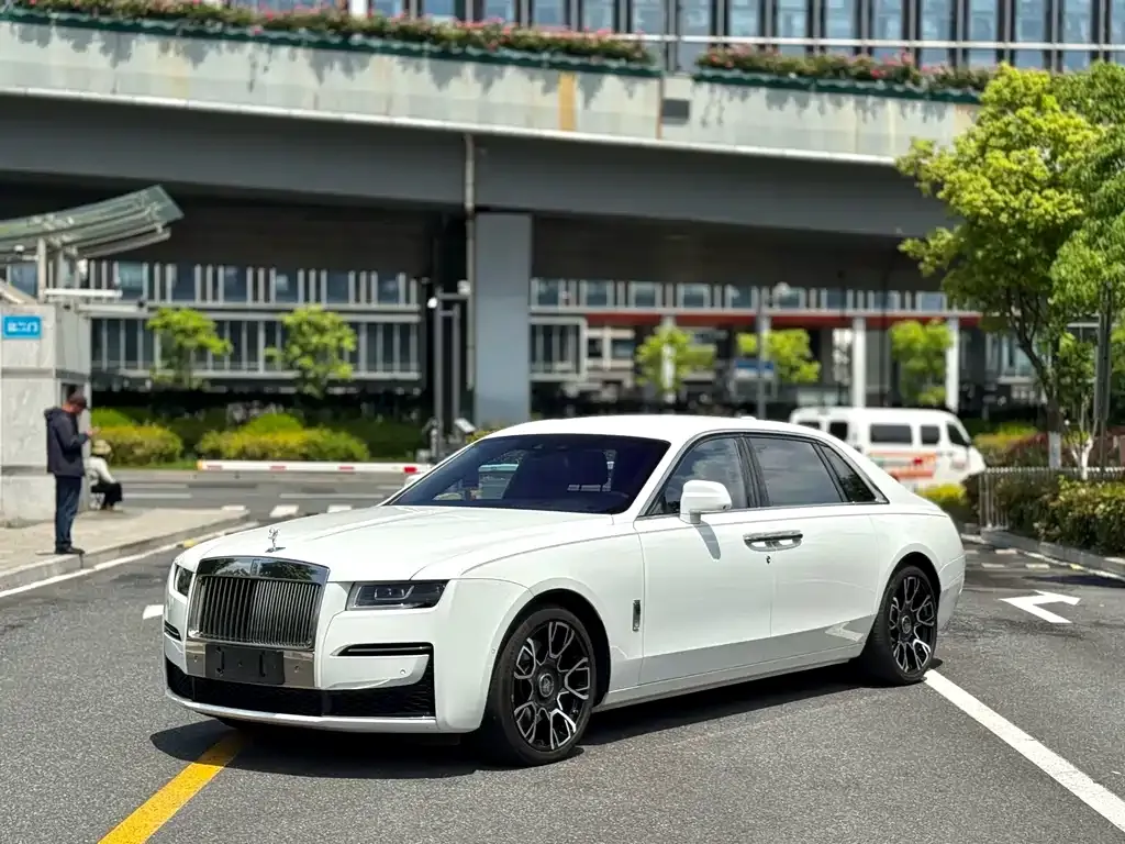 Rolls-Royce Ghost — фото 6