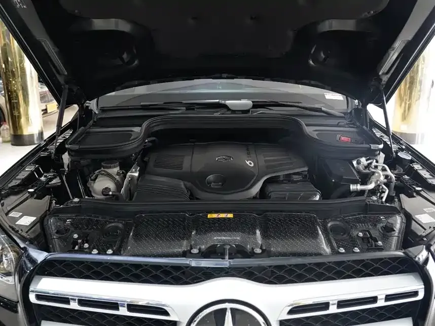 Mercedes-Benz GLS — фото 6