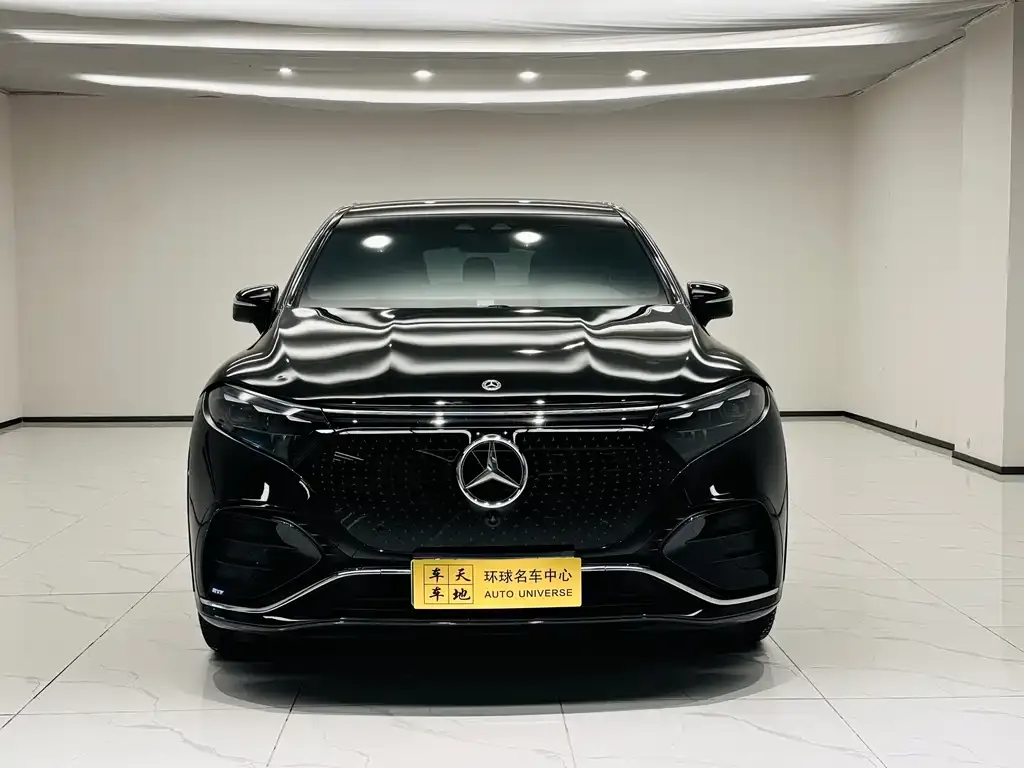 Mercedes-Benz EQS SUV — фото 4