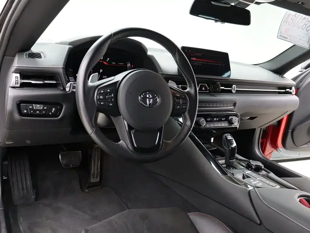 Toyota Supra — фото 7
