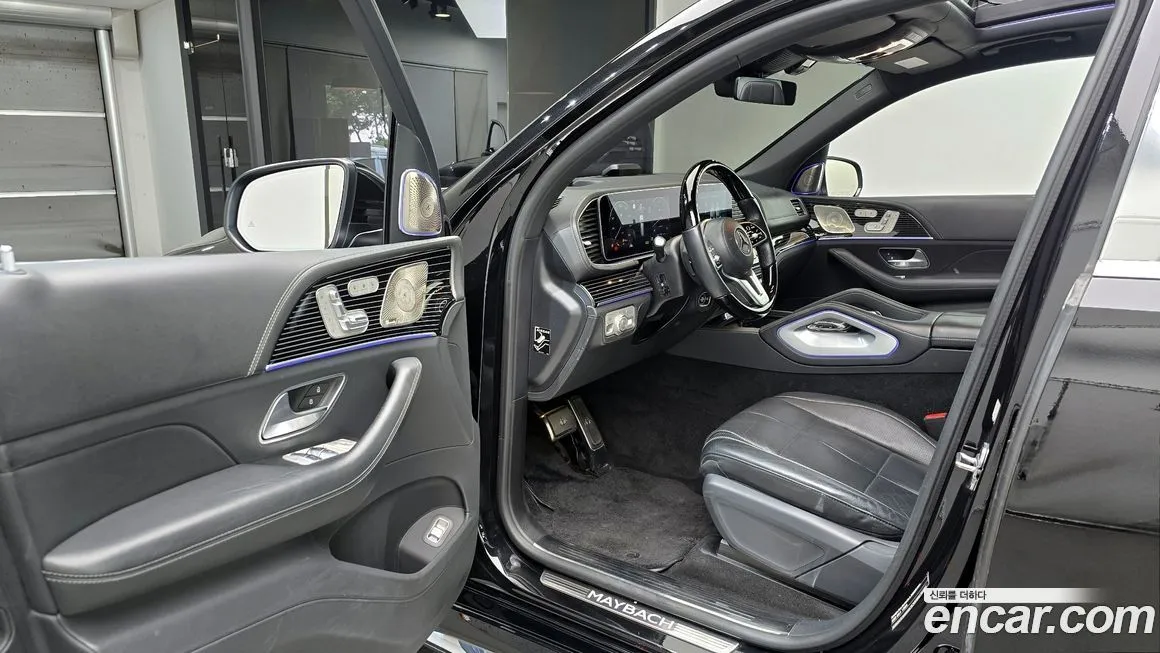 Mercedes-Benz GLS-Class — фото 7