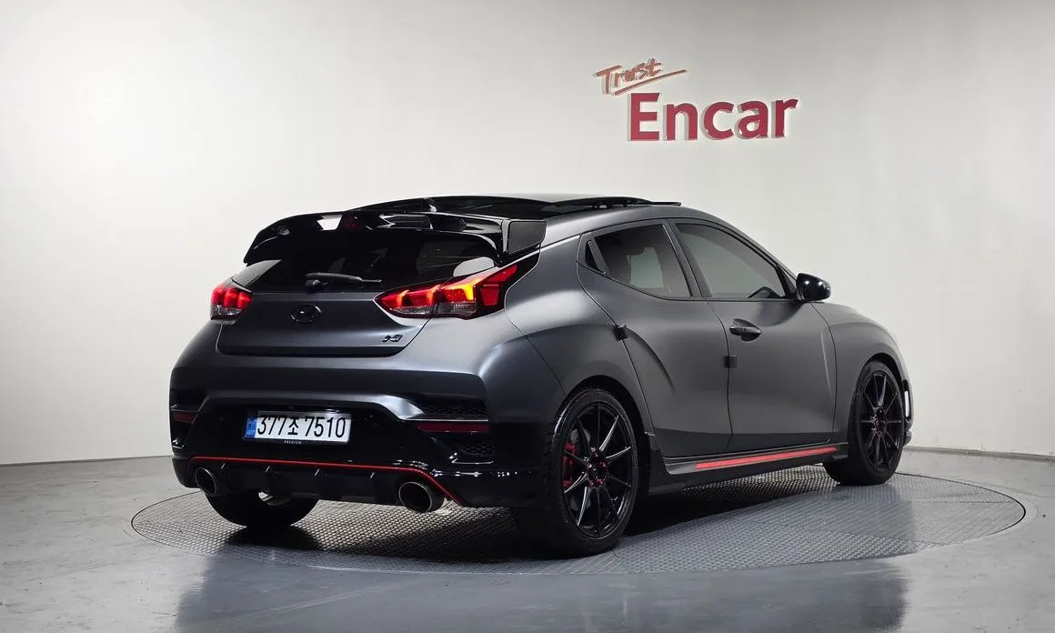 Hyundai Veloster — фото 2
