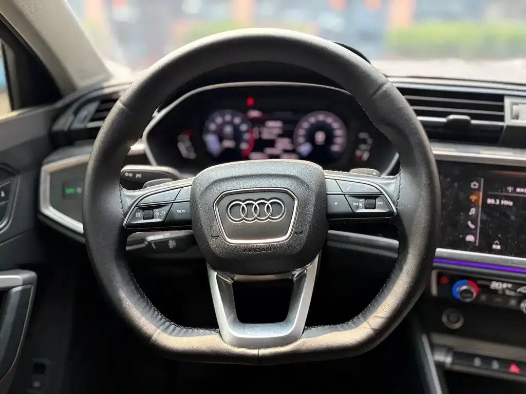 Audi Q3 — фото 2