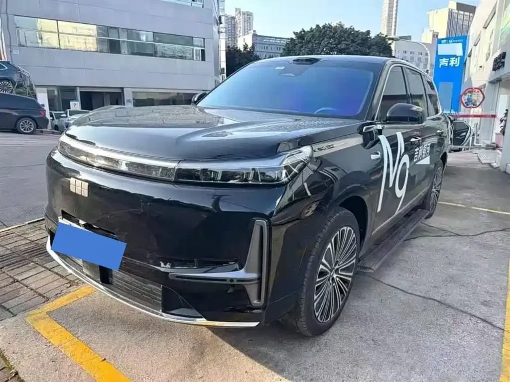 Geely Galaxy M9 — фото 1