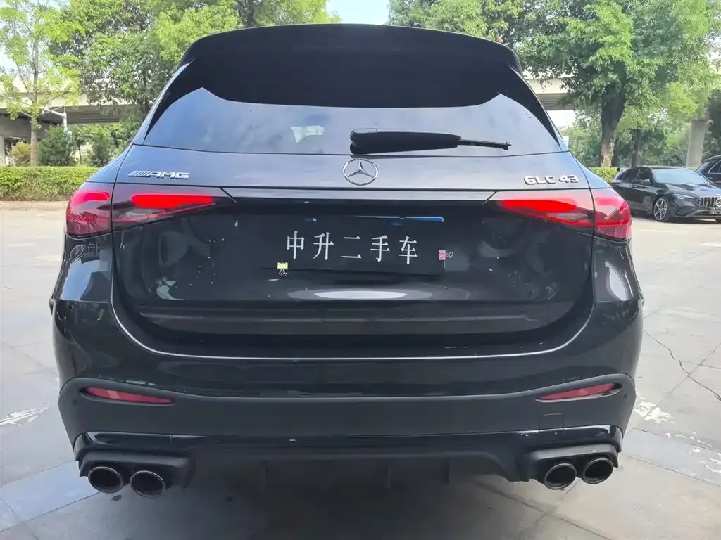 Mercedes-Benz GLC AMG — фото 7