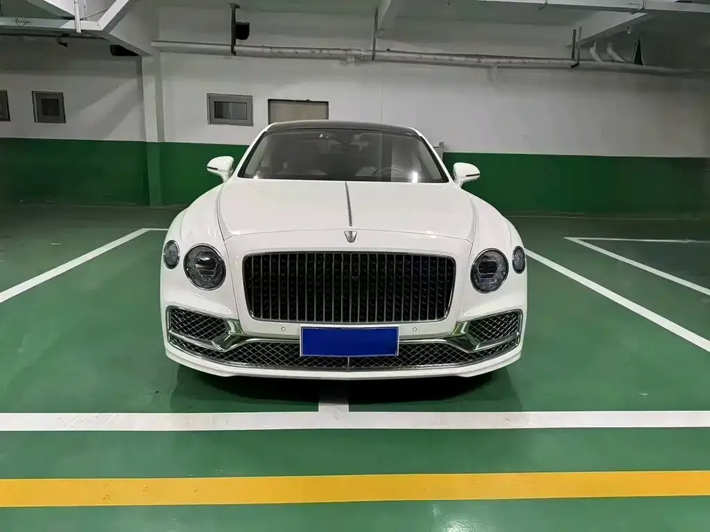 Bentley Flying Spur — фото 2
