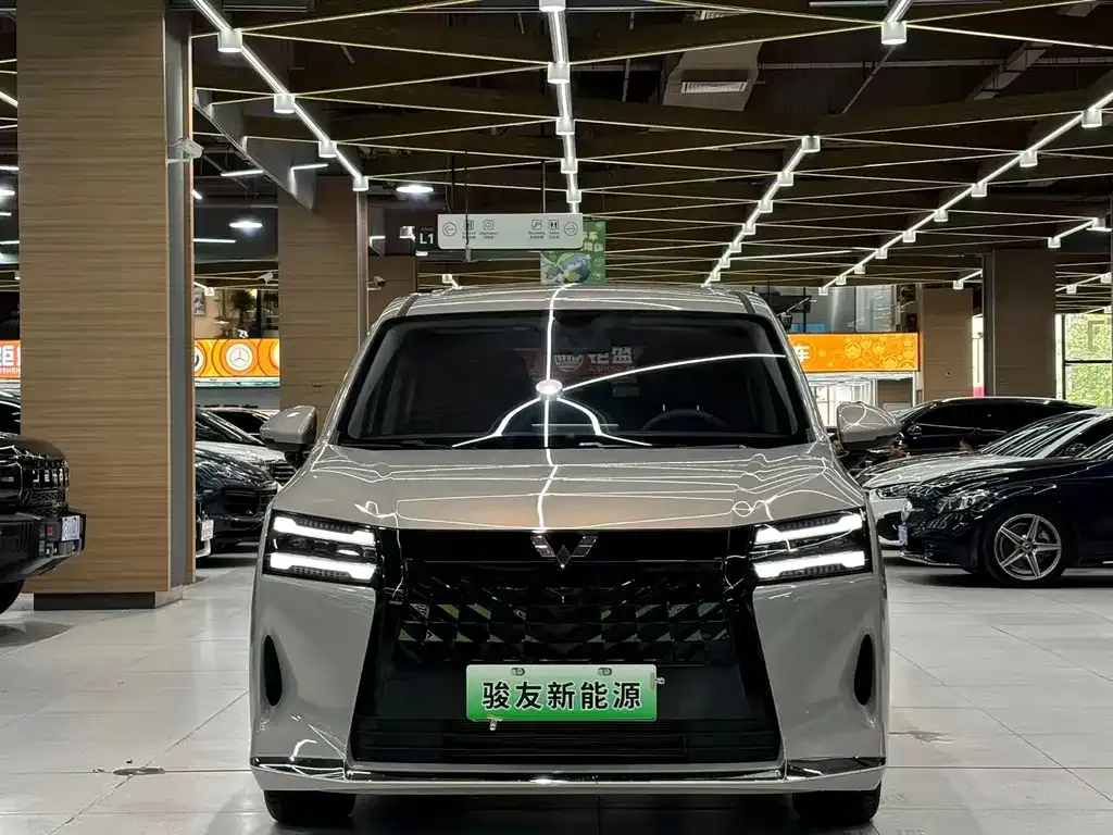 Wuling Starlight 730 New Energy — фото 7