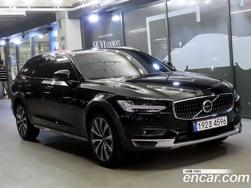 Volvo V90 — фото 1