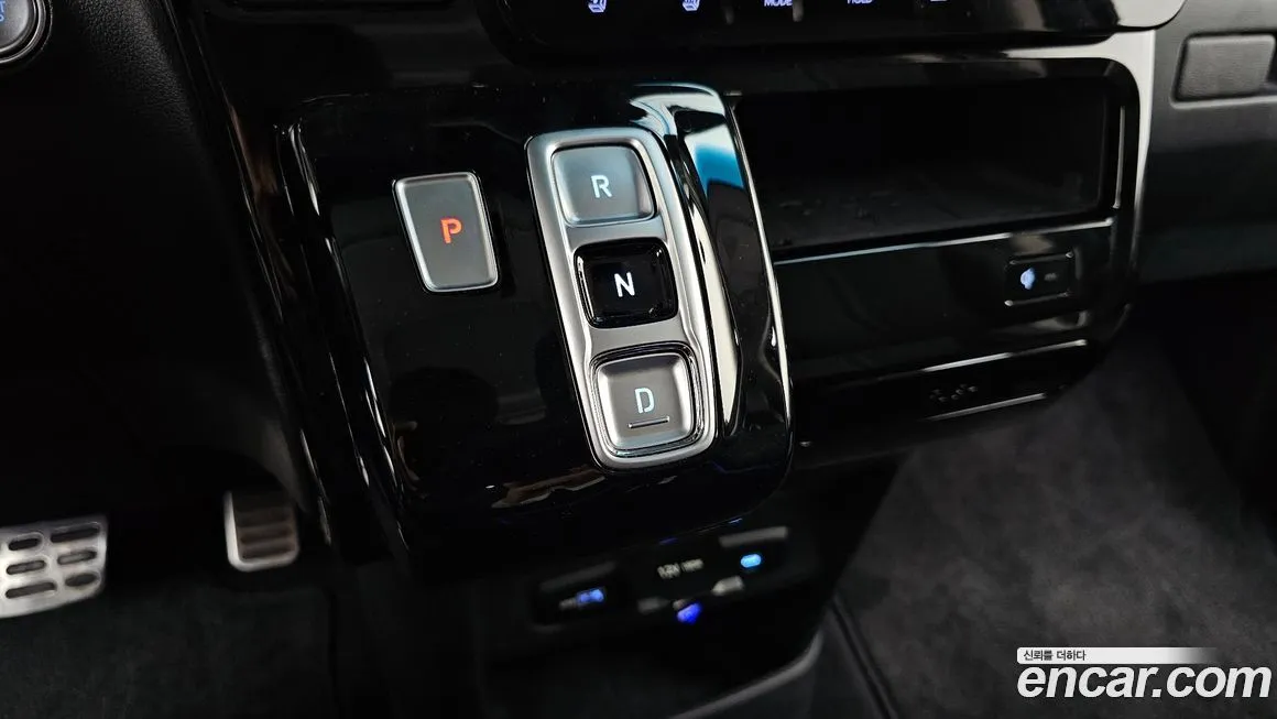 Hyundai Staria — фото 4