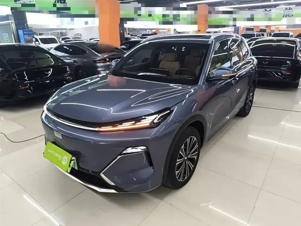 Geely Galaxy Xingjian 7 — фото 1