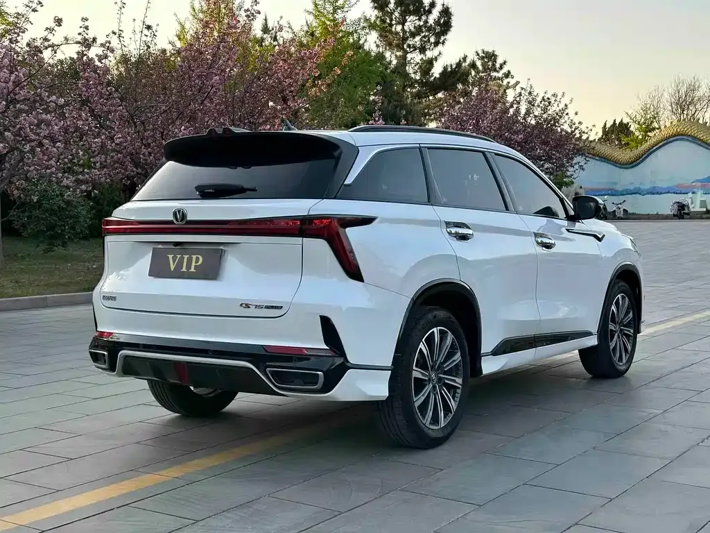 Changan CS75 PLUS — фото 7