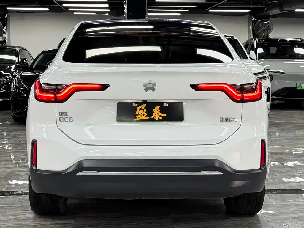 NIO EC6 — фото 10
