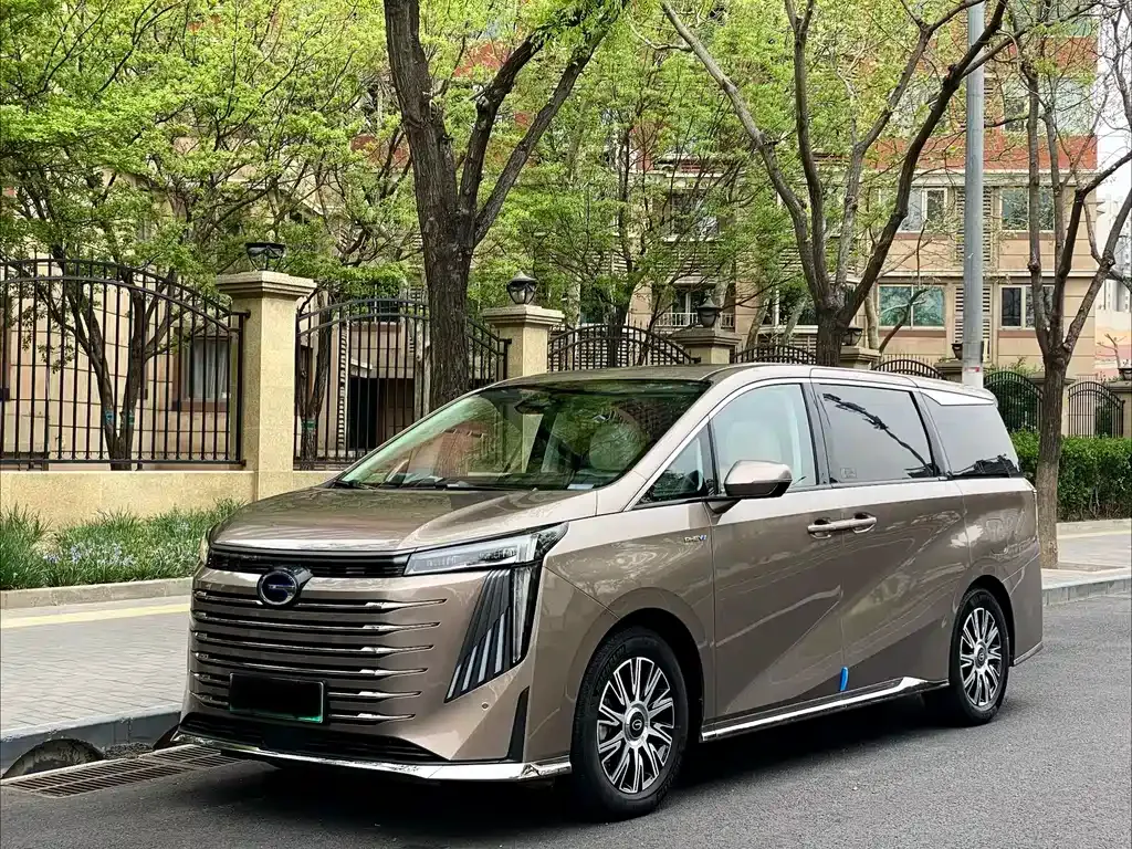 GAC Motor Trumpchi E9 — фото 1