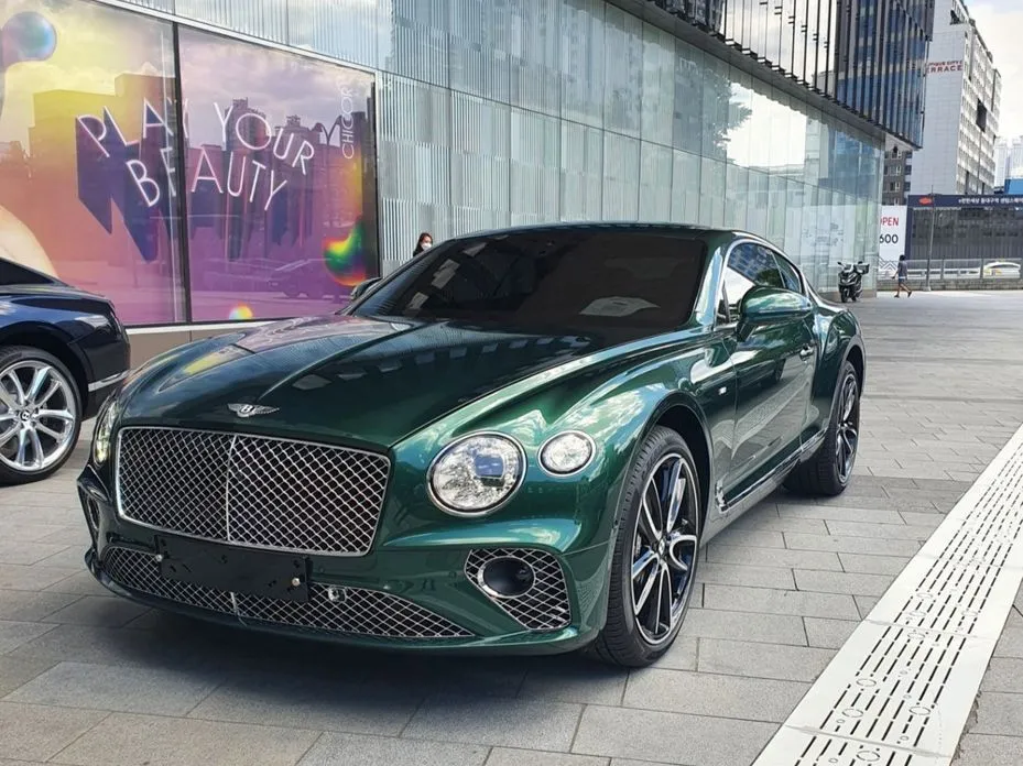 Bentley Continental — фото 8